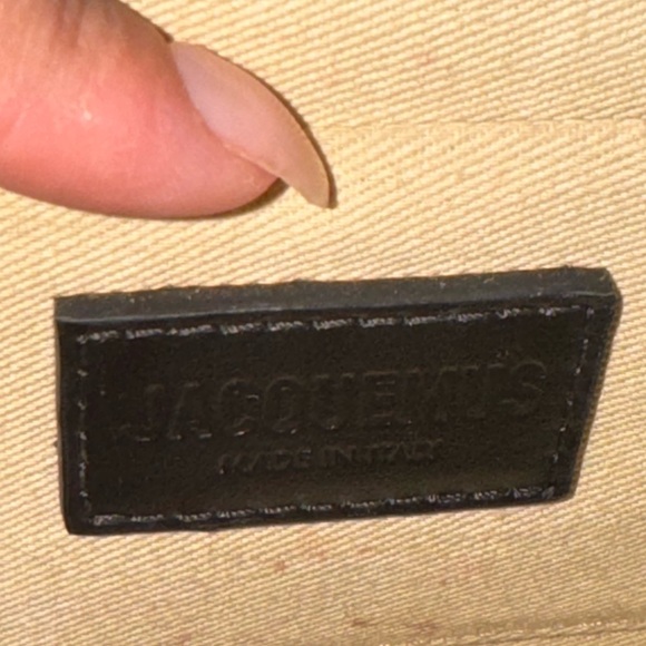 Jacquemus Le Chiquito Moyen - Picture 3 of 5